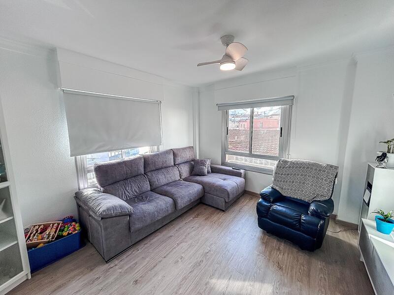 3 bedroom Apartment for sale