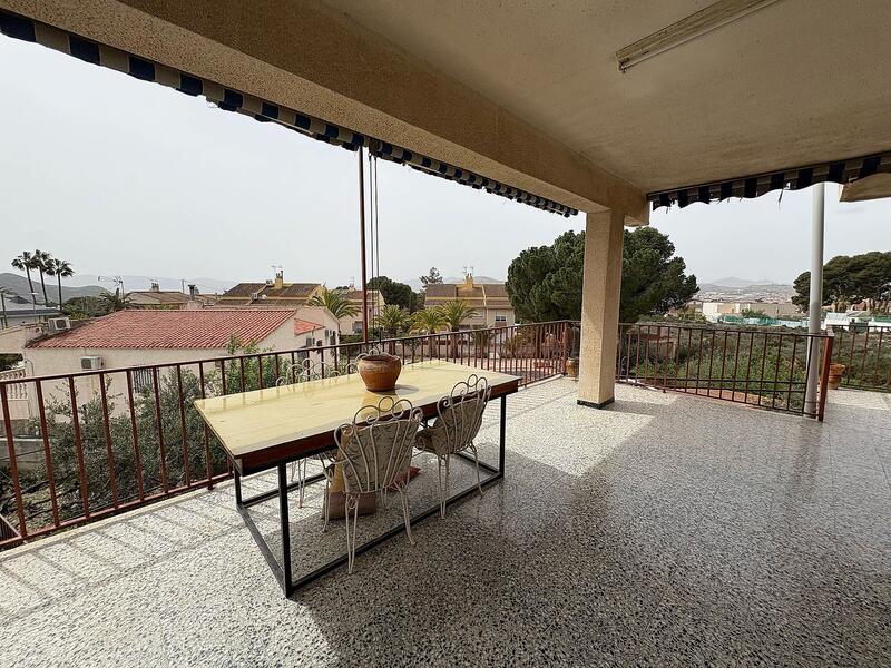 4 bedroom Country House for sale