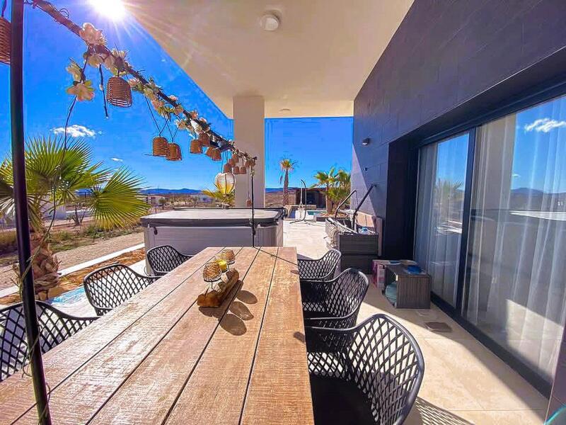 4 bedroom Villa for sale