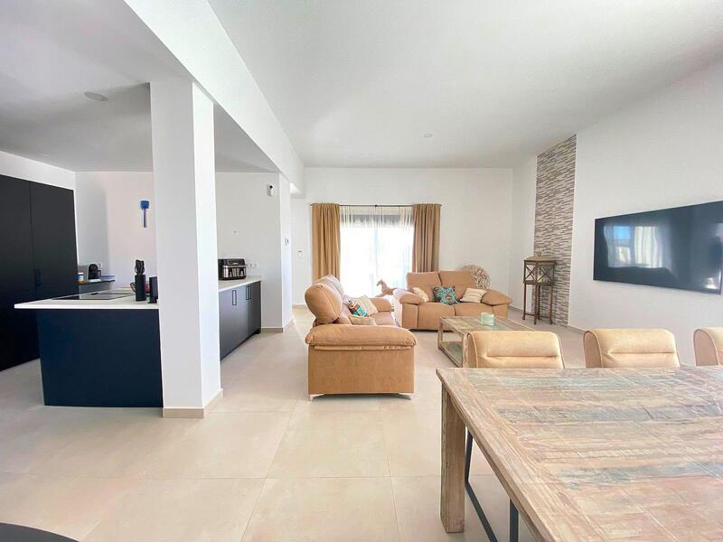 4 bedroom Villa for sale