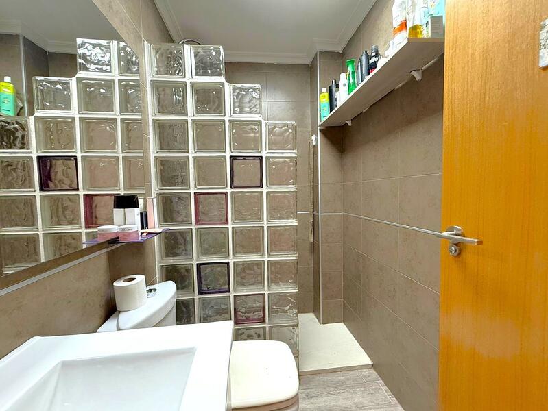 3 bedroom Apartment for sale