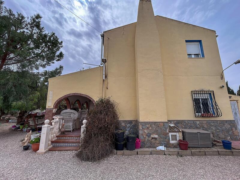 4 bedroom Country House for sale 4 bedroom Country House for sale