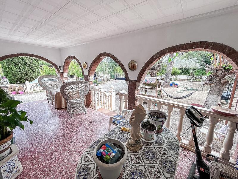 4 bedroom Country House for sale 4 bedroom Country House for sale