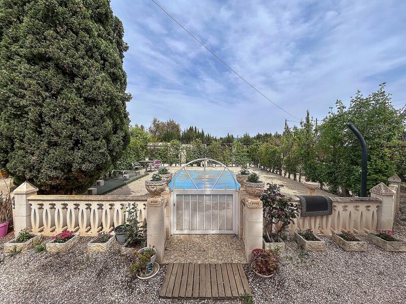 4 bedroom Country House for sale 4 bedroom Country House for sale