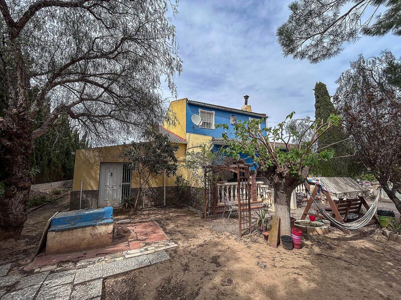 4 bedroom Country House for sale 4 bedroom Country House for sale