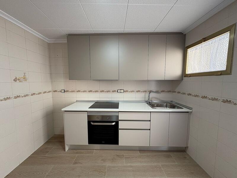 4 bedroom Apartment for sale