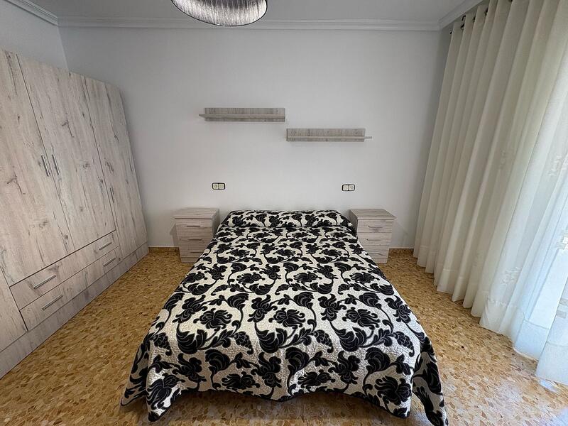 4 bedroom Apartment for sale