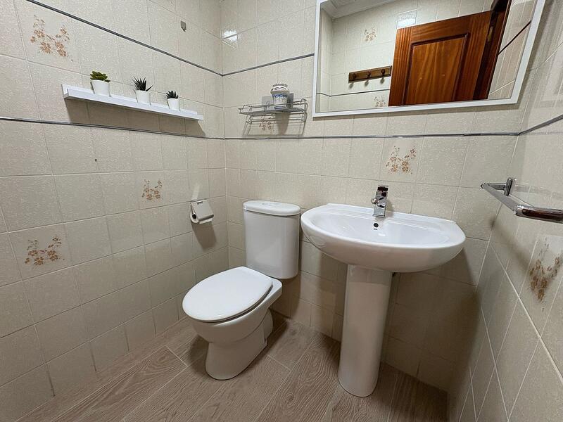 4 bedroom Apartment for sale