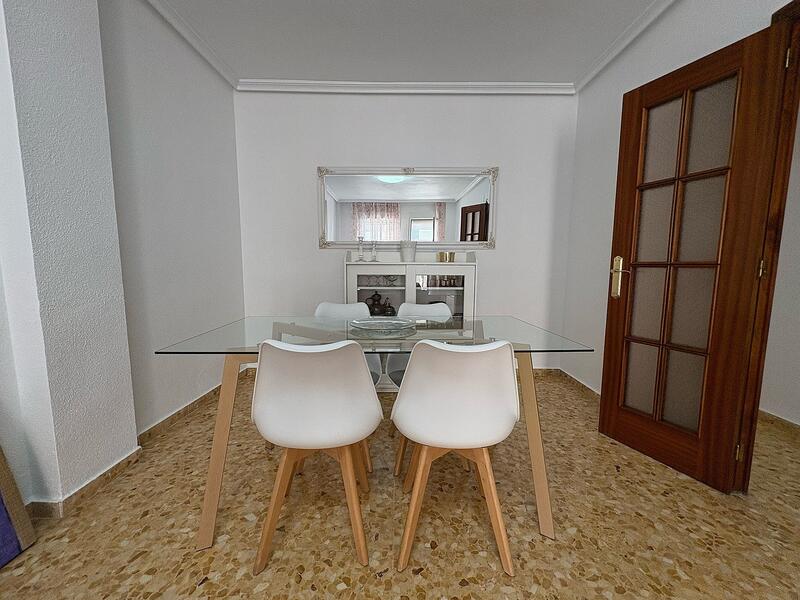 4 bedroom Apartment for sale