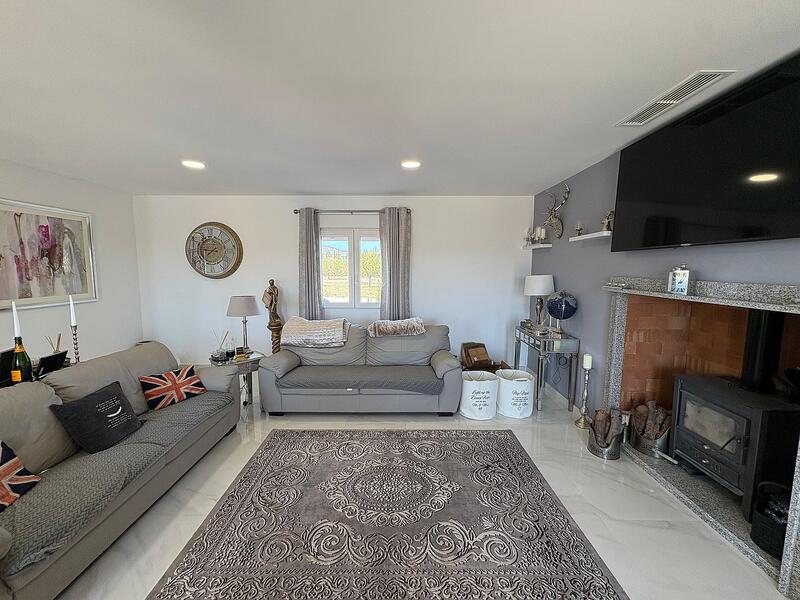 4 спальная комната вилла продается