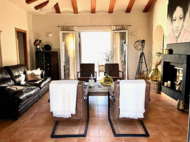 4 bedroom Villa for sale