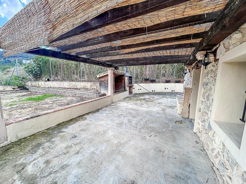 2 bedroom Country House for sale 2 bedroom Country House for sale