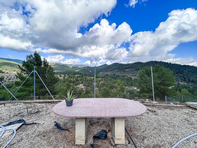 2 bedroom Country House for sale 2 bedroom Country House for sale