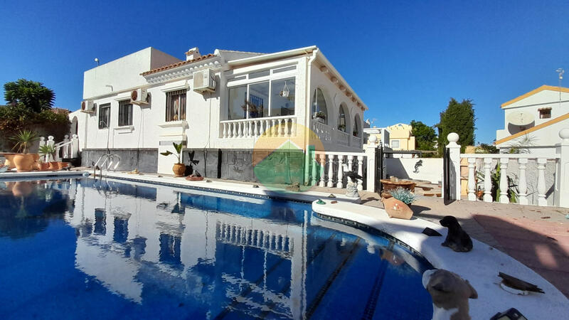 Villa till salu i Camposol, Murcia