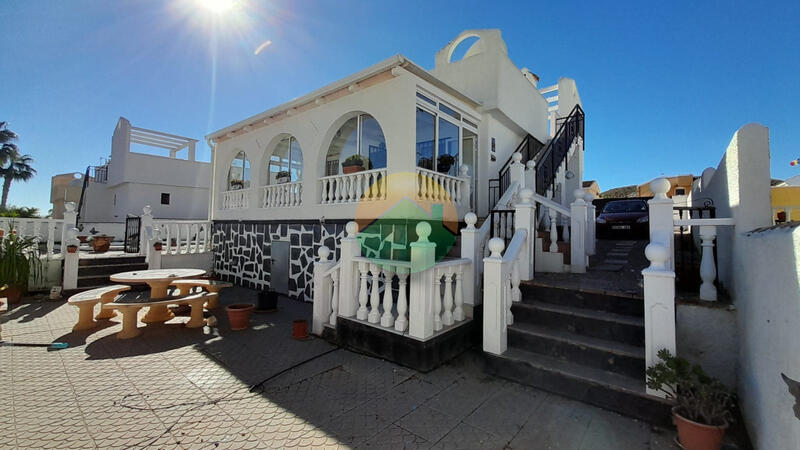 2 sovrum Villa till salu