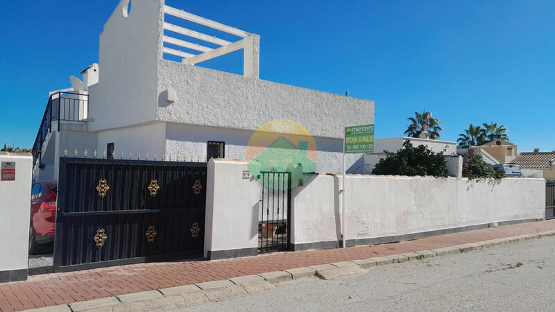 2 sovrum Villa till salu