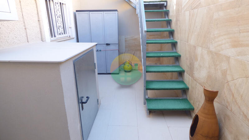 2 bedroom Townhouse for sale 2 bedroom Townhouse for sale