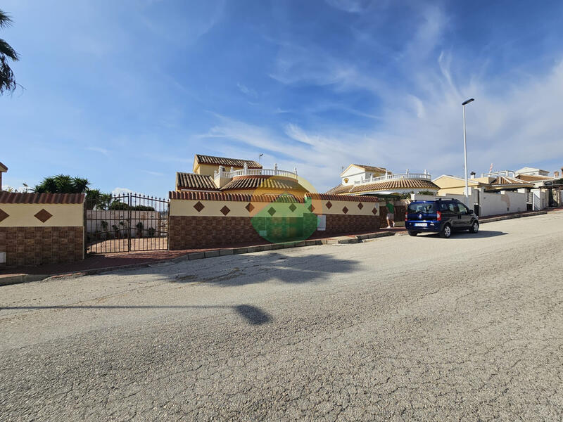 3 soverom Villa til salgs 3 soverom Villa til salgs