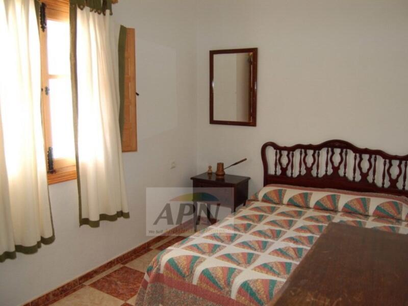 14 bedroom Townhouse for sale