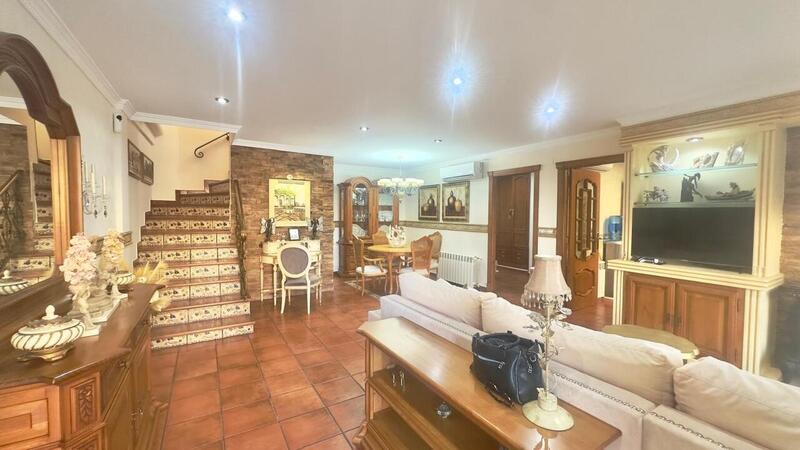 4 Schlafzimmer Stadthaus zu verkaufen 4 Schlafzimmer Stadthaus zu verkaufen