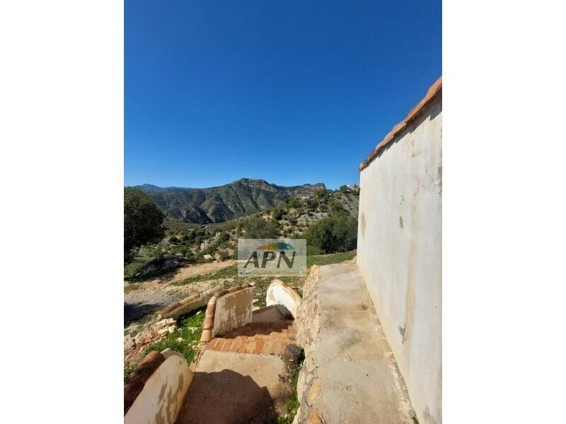 3 bedroom Country House for sale 3 bedroom Country House for sale