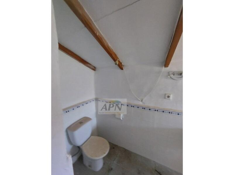 3 bedroom Country House for sale 3 bedroom Country House for sale