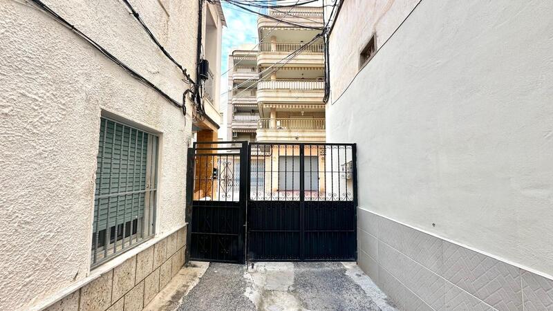 4 chambre Villa à vendre 4 chambre Villa à vendre