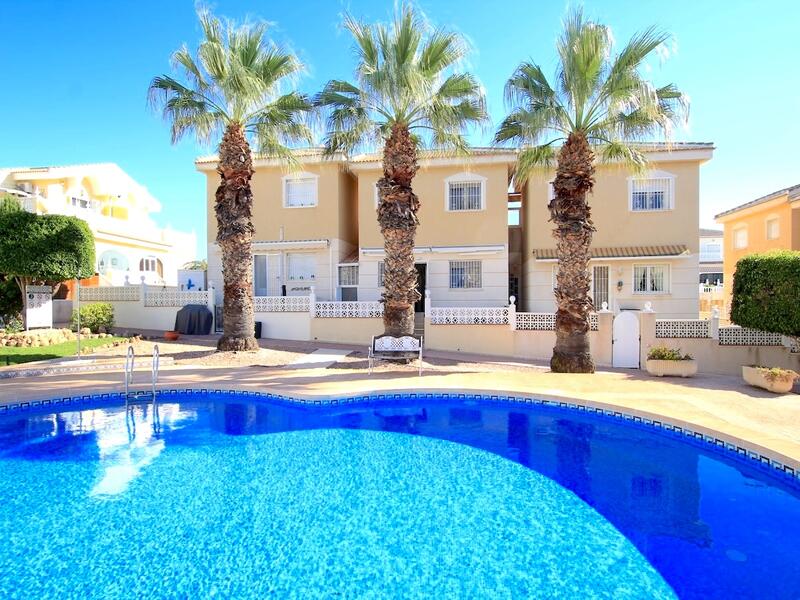 3 soverom Villa til salgs 3 soverom Villa til salgs