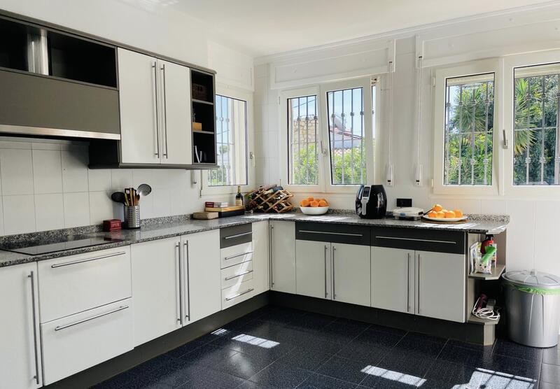 5 soverom Villa til salgs 5 soverom Villa til salgs