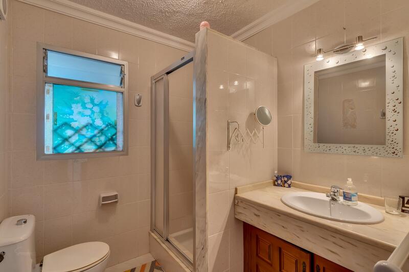 5 slaapkamer Villa Te koop 5 slaapkamer Villa Te koop