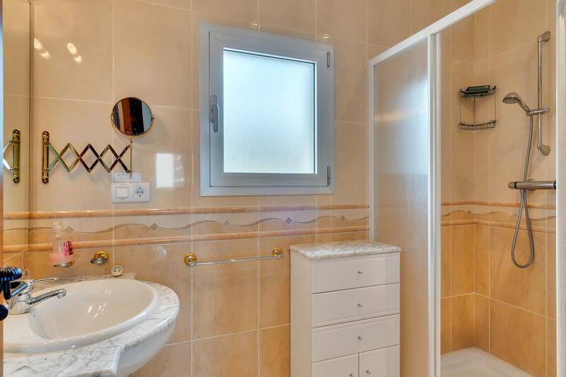 5 slaapkamer Villa Te koop 5 slaapkamer Villa Te koop