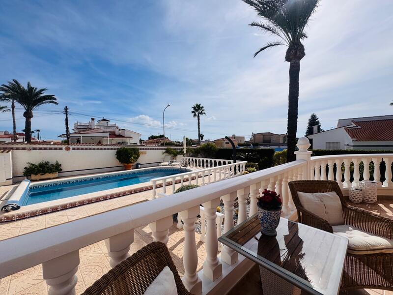 3 Cuarto Villa en venta