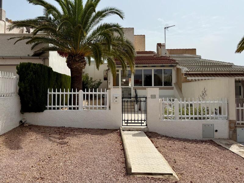 1 Cuarto Villa en venta 1 Cuarto Villa en venta