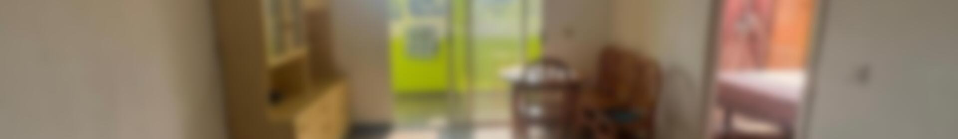 3 спальная комната городская тюрьма продается