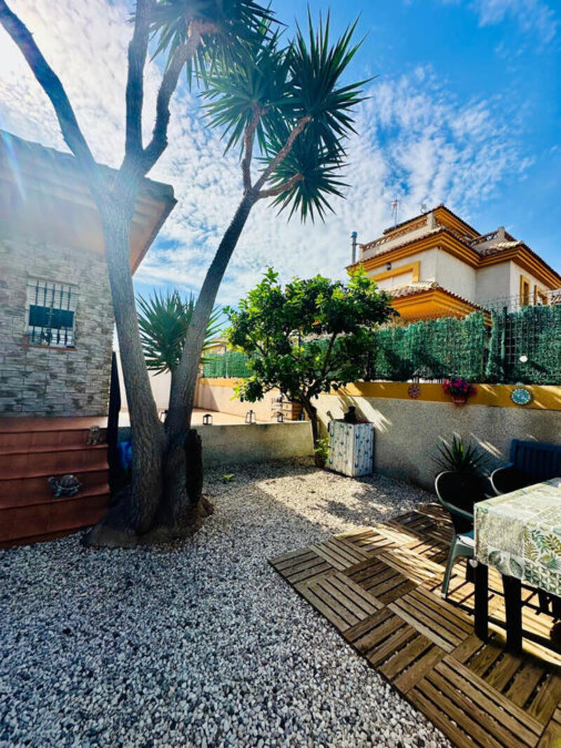 3 Schlafzimmer Villa zu verkaufen 3 Schlafzimmer Villa zu verkaufen