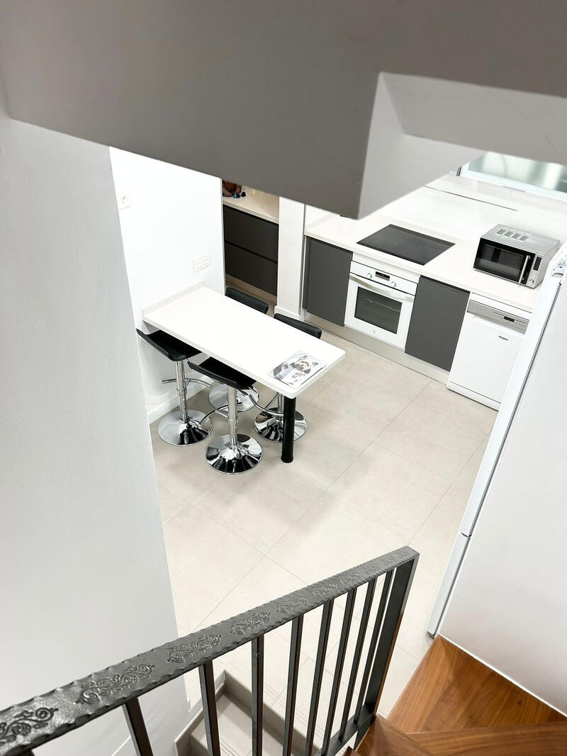 3 bedroom Townhouse for sale