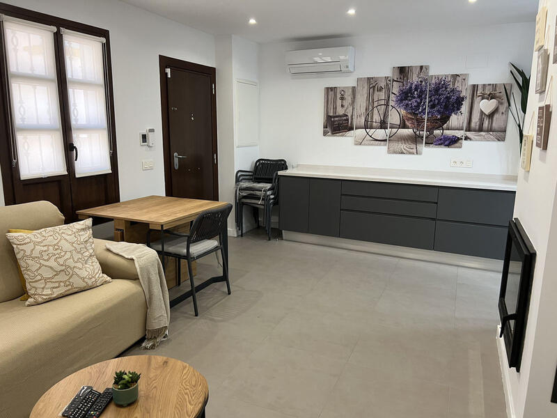 3 bedroom Townhouse for sale