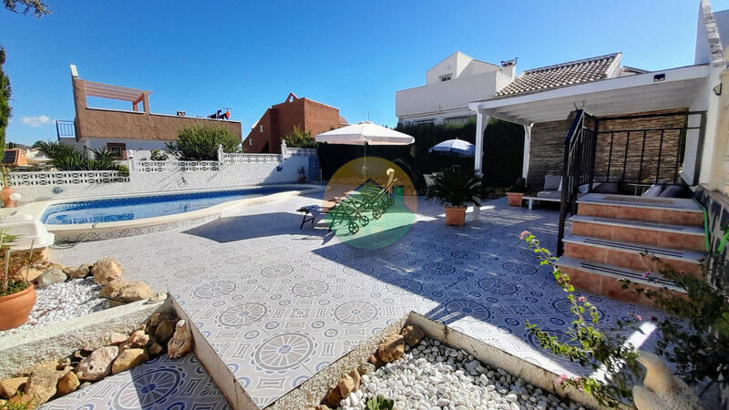 2 slaapkamer Villa Te koop