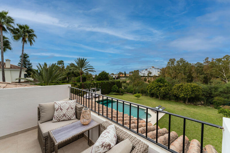 6 bedroom Villa for sale