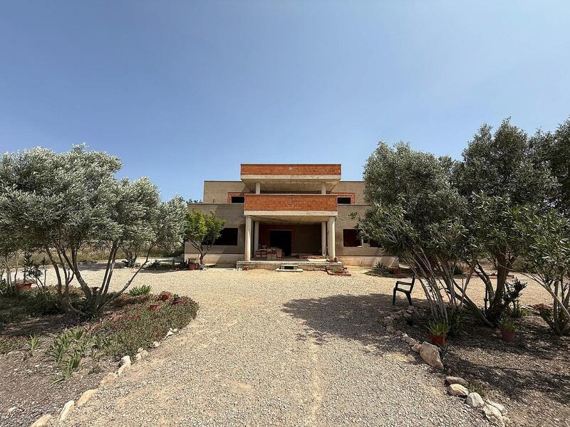 7 bedroom Villa for sale