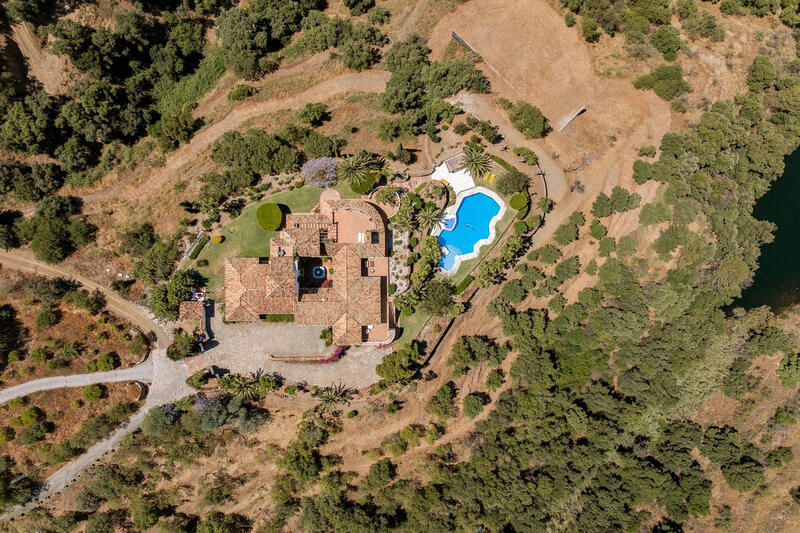 6 bedroom Country House for sale 6 bedroom Country House for sale