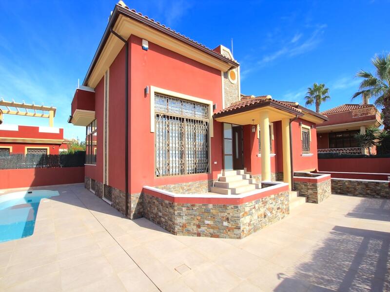Villa for sale in Lo Crispin, Alicante Villa for sale in Lo Crispin, Alicante