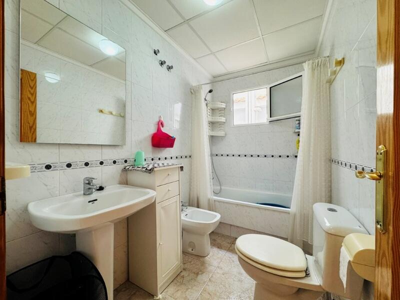 2 slaapkamer Appartement Te koop