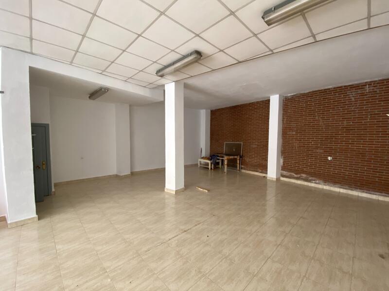 4 bedroom Townhouse for sale