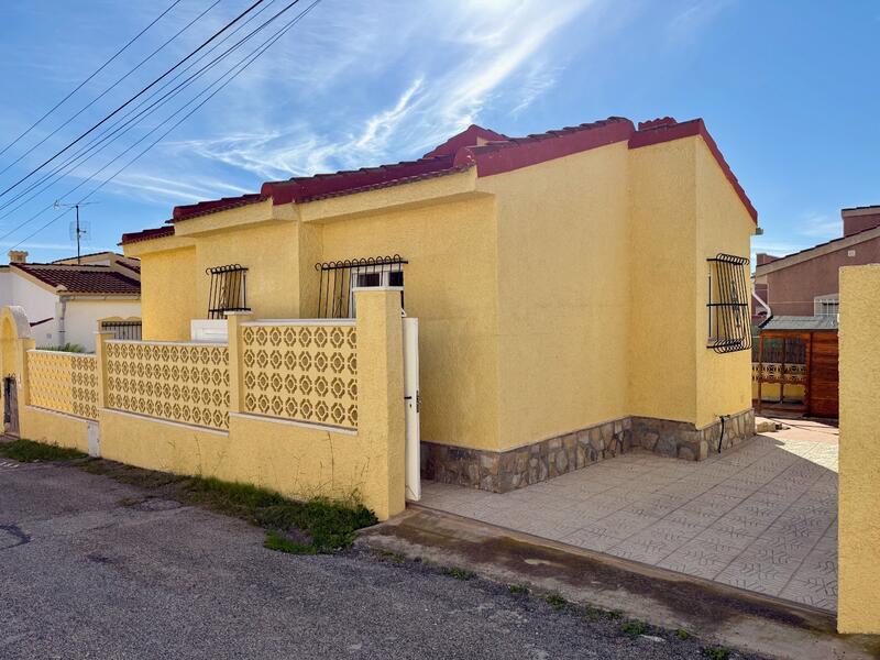 2 Schlafzimmer Villa zu verkaufen