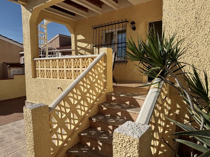 2 Schlafzimmer Villa zu verkaufen