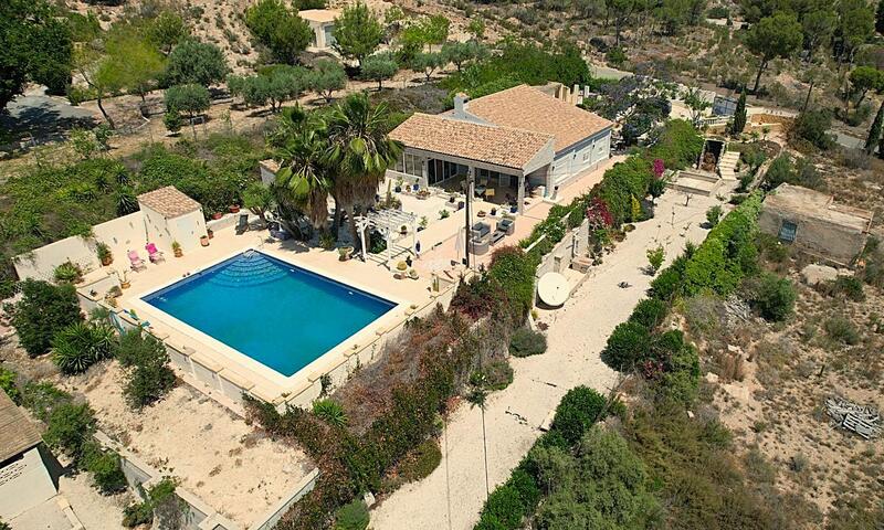Villa til salg i Aspe, Alicante
