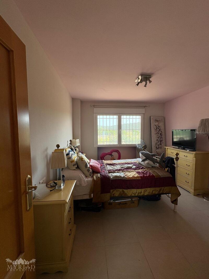 6 bedroom Villa for sale 6 bedroom Villa for sale