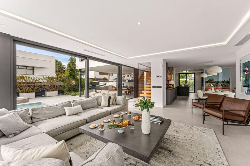 5 bedroom Villa for sale