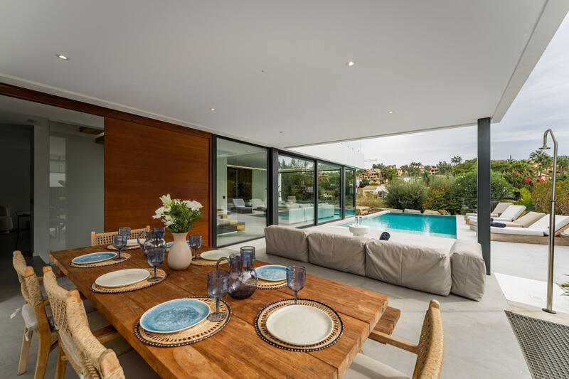 5 bedroom Villa for sale